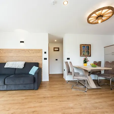 Luech De Apartment Frena