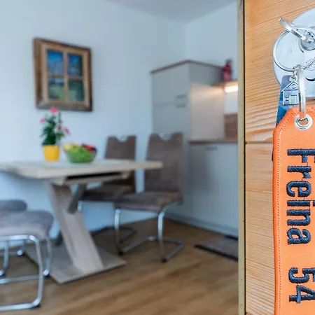 Luech De Apartment Frena